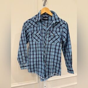 Wrangler Blue Button Down Shirt Classic Western Style